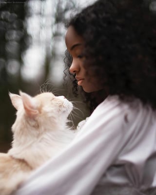 Illustration de l'article : 13 clichés sublimes d'une artiste photographe révélant la beauté naturelle des animaux et des humains