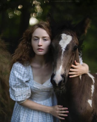 Illustration de l'article : 13 clichés sublimes d'une artiste photographe révélant la beauté naturelle des animaux et des humains