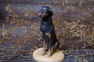 Illustration de l'article : 19 petites sculptures de chiens créées à partir d'argile polymère