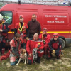 Illustration : Les pompiers sauvent un chien tombé dans une sape au beau milieu d’un terrain militaire