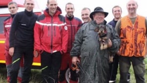 Illustration : Doubs : Les pompiers sauvent une chienne de chasse tombée près d’une falaise