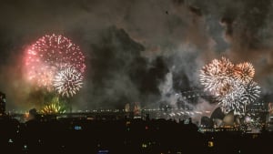 Illustration : Une ville italienne opte pour les feux d'artifice silencieux pour ne pas effrayer les chiens