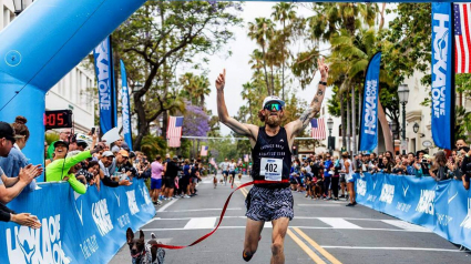 Illustration : Un homme bat le record du monde du mile avec son chien !