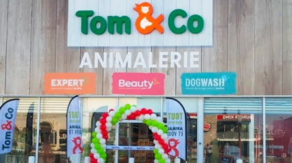 Illustration : L’enseigne d’animalerie Tom & Co poursuit son engagement pour les animaux