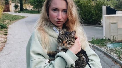 Illustration : Une jeune danseuse ukrainienne fuit son pays en guerre avec son chat et entame un nouveau chapitre de leur vie loin des bombes